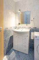 Kúpeľňa v ubytovaní Super central, 2-bedroom apartment with terrace