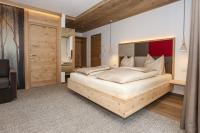 Posteľ alebo postele v izbe v ubytovaní Hotel Gasthof Höllriegl