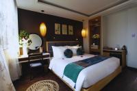 Hotel Emerald Waters Classyにあるベッド