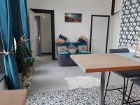 Część wypoczynkowa w obiekcie STUDIOS ET APPARTEMENTS EN CENTRE VILLE Boulogne sur mer