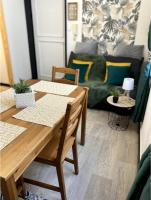 Część wypoczynkowa w obiekcie STUDIOS ET APPARTEMENTS EN CENTRE VILLE Boulogne sur mer