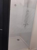 Łazienka w obiekcie STUDIOS ET APPARTEMENTS EN CENTRE VILLE Boulogne sur mer