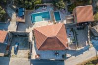 Bazén v ubytování Olive Villas nebo v jeho okolí