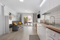 A kitchen or kitchenette at Gmar House relax y naturaleza