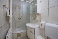 Kúpeľňa v ubytovaní Rooms by the sea Hvar - 8785