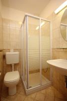 Kúpeľňa v ubytovaní Apartments and rooms by the sea Zaglav, Dugi otok - 8144