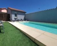 Bazén v ubytovaní Maison individuelle avec sa piscine privée alebo v jeho blízkosti