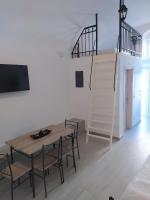 TV a/nebo společenská místnost v ubytování Mentoras' Complex
