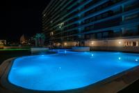 Bazén v ubytovaní Holiday Deluxe Apartment Miramar Magic World alebo v jeho blízkosti