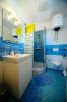 Kúpeľňa v ubytovaní Holiday home with pool, Supetar, Island Brac