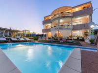 Bazén v ubytovaní Apartment Villa Saba-1 by Interhome alebo v jeho blízkosti