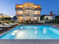 Bazén v ubytovaní Apartment Villa Saba-1 by Interhome alebo v jeho blízkosti