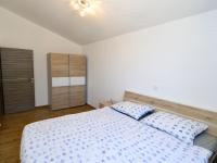 Posteľ alebo postele v izbe v ubytovaní Apartment Lavanda-2 by Interhome