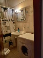 Kúpeľňa v ubytovaní Flisvos Apartments