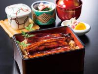 ホテルの敷地内または近くでの食事または食べ物