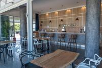 Reštaurácia alebo iné gastronomické zariadenie v ubytovaní Fani Luxury Boutique