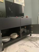 Telewizja i/lub zestaw kina domowego w obiekcie Modern city center apartment