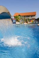 Bazén v ubytování Apartamentos Turísticos Playa Mar I nebo v jeho okolí