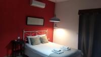 A bed or beds in a room at El Balcón del Huéznar
