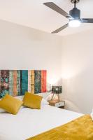 Posteľ alebo postele v izbe v ubytovaní Moderno apartamento Centro Granada