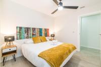 Posteľ alebo postele v izbe v ubytovaní Moderno apartamento Centro Granada