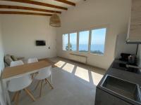 Kuchyň nebo kuchyňský kout v ubytování Loft Casa Blanca
