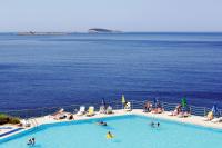 Vue sur la piscine de l&#39;établissement Apartments by the sea Plat, Dubrovnik - 2136 ou sur une piscine à proximité