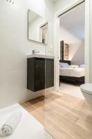 A bed or beds in a room at Ultreia Seven Rooms by Adeloló