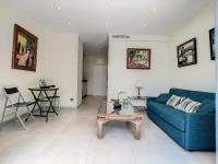 Część wypoczynkowa w obiekcie Beautiful 1 bedroom with garden on the Croisette 254