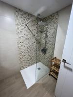 Koupelna v ubytování Apartamentos Buganvilla Roquetas de Mar