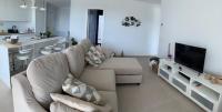 TV a/nebo společenská místnost v ubytování COSTA DEL SOL MIJAS GOLF FIRST LINE-NEAR MARBELLA - STUNNING VIEWS - GROUND FLOOR PENTHOUSE APPARTEMENT - 3 BEDROOMS - BIG TERRAS AND GARDEN 2- 6 persons ONE PRICE! - COMPLETELY FURNISHED AND EQUIPT FOR AN UNFORGETABLE HOLIDAY AND GOLF MATCHES PLEASURES