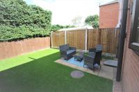 Zahrada ubytování Doncaster - Thorne - Great Customer Feedback - 3 Bed Semi Detached House - Private Garden & Parking 2 Cars - Quiet Cul De Sac Location - Dog Friendly - Fast Wifi - Close to Motorway Access