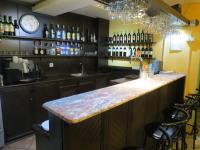 Ο χώρος του lounge ή του μπαρ στο Hotel Kartli