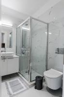 Kúpeľňa v ubytovaní BEAUTIFUL ΝΕW CENTRAL APPARTMENT