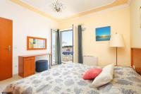 Posteľ alebo postele v izbe v ubytovaní Apartment Brodarica 15270b
