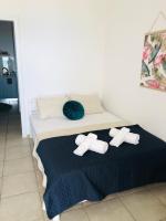 Posteľ alebo postele v izbe v ubytovaní Mini Villas Avra