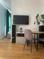 Televízia a/alebo spoločenská miestnosť v ubytovaní Chillout Apartment JK46 - Free parking, Fv Vat