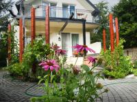 Vonkajšia záhrada v ubytovaní Villa Hasaba