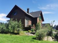 Vonkajšia záhrada v ubytovaní Apartament Zielone Okiennice