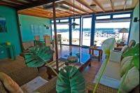 Posezení v ubytování Playa Blanca Center Ocean View Apartment