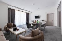 Hotel Inspira-S Tashkentにあるテレビまたはエンターテインメントセンター