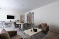 Hotel Inspira-S Tashkentにあるテレビまたはエンターテインメントセンター