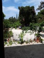 Vonkajšia záhrada v ubytovaní Apartments by the sea Cove Blaca, Mljet - 4899