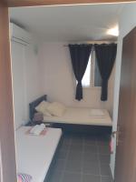 Posteľ alebo postele v izbe v ubytovaní Apartments by the sea Cove Blaca, Mljet - 4899