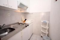 Kuchyň nebo kuchyňský kout v ubytování Apartments by the sea Necujam, Solta - 5162