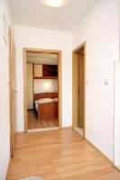 Posteľ alebo postele v izbe v ubytovaní Apartments by the sea Drvenik Donja vala, Makarska - 6701