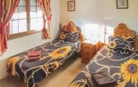 Posteľ alebo postele v izbe v ubytovaní Cozy Home In Rojales With Sauna