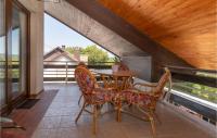 Balkón nebo terasa v ubytování 4 Bedroom Stunning Home In Plaski