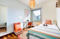 Postel nebo postele na pokoji v ubytování Lodging Apartments Forum Llull