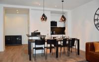 Telewizja i/lub zestaw kina domowego w obiekcie Elégant appartement dans le quartier Concorde à Paris